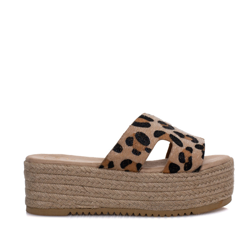 Flatforms λεοπάρ σουέτ με φάσα σε σχέδιο “Η” ΛΕΟΠΑΡ