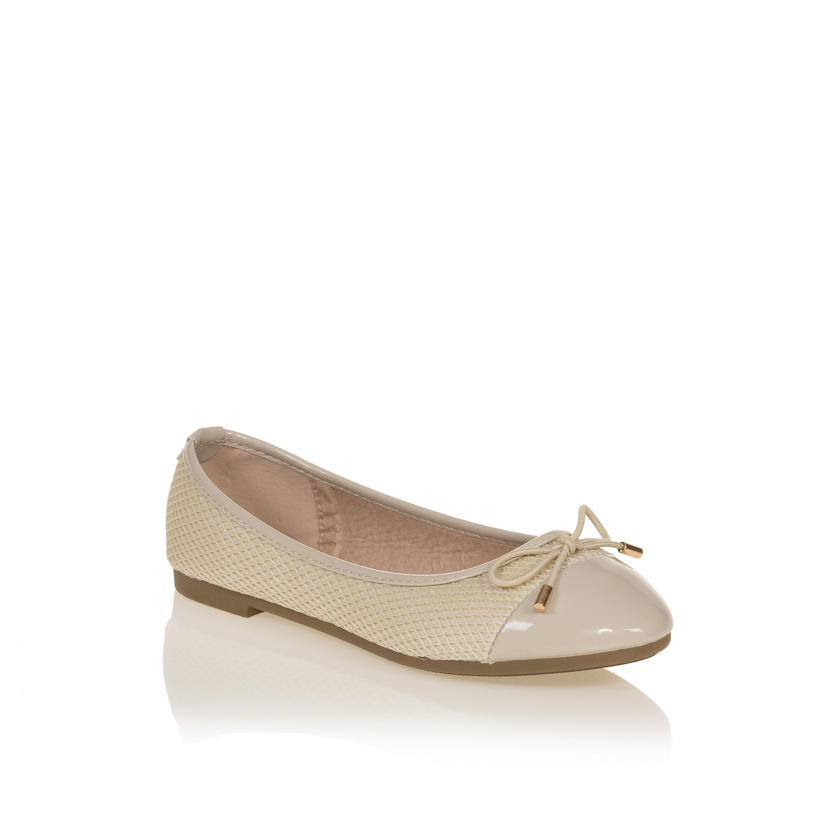 Μπαλαρίνες μπεζ υφασμάτινες με λουστρίνι ΜΠΕΖ