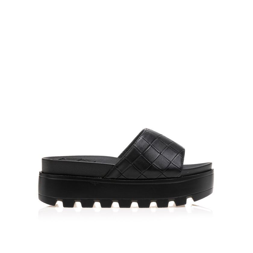 Flatforms μαύρα δερματίνη με καρό σχέδιο στη φάσα ΜΑΥΡΟ