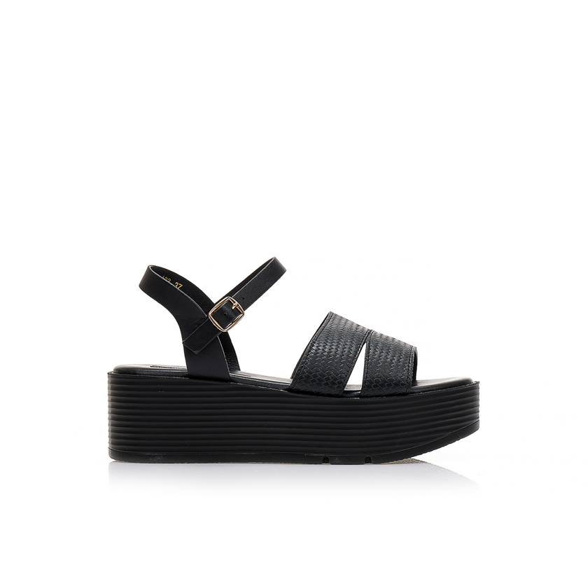 Flatforms μαύρα δερματίνη με διπλή ανάγλυφη φάσα και λουράκι στον αστράγαλο ΜΑΥΡΟ