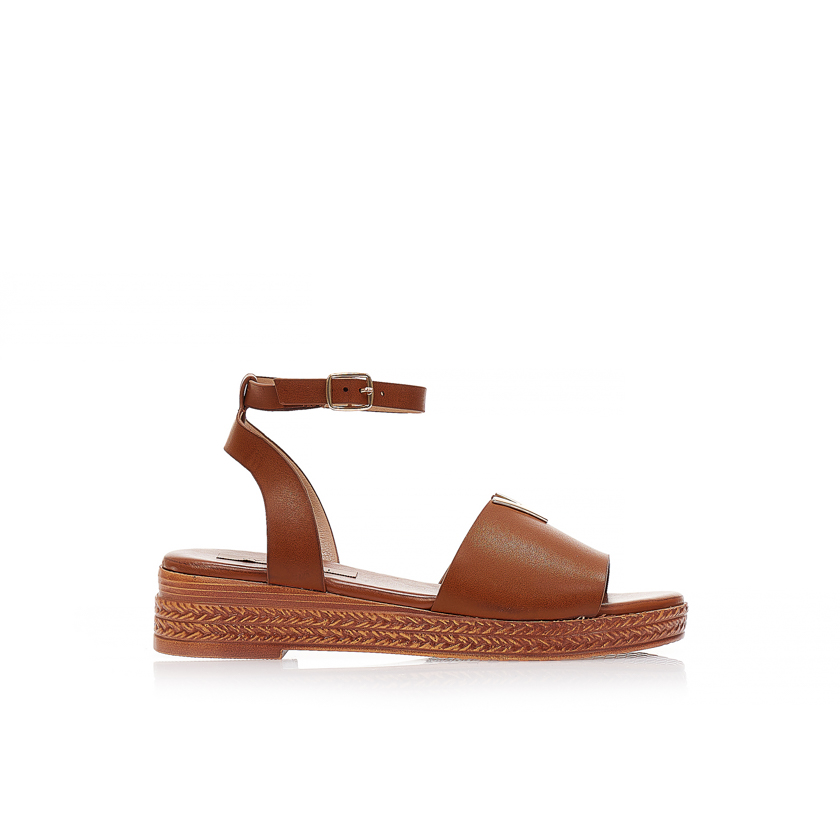 Flatforms κάμελ δερματίνη με αγκράφα και λουράκι στον αστράγαλο ΚΑΜΕΛ