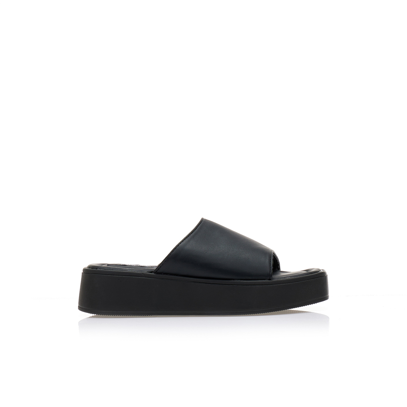 Flatforms μαύρα δερματίνη με φαρδιά φάσα ΜΑΥΡΟ
