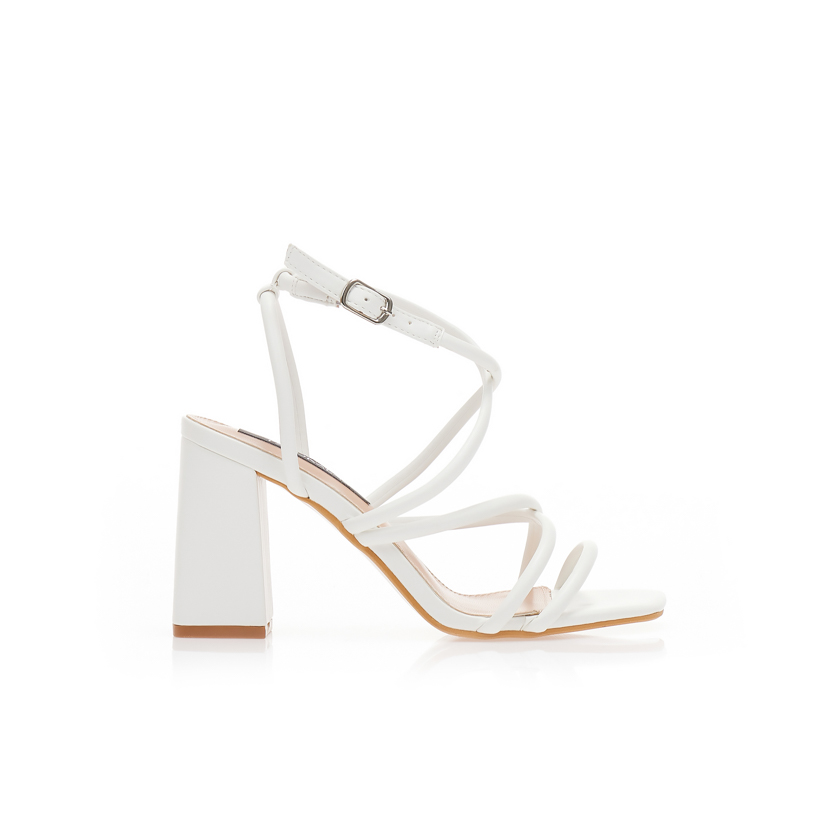 Πέδιλα λευκά δερματίνη με πολλαπλά χιαστί λουράκια ΛΕΥΚΟ