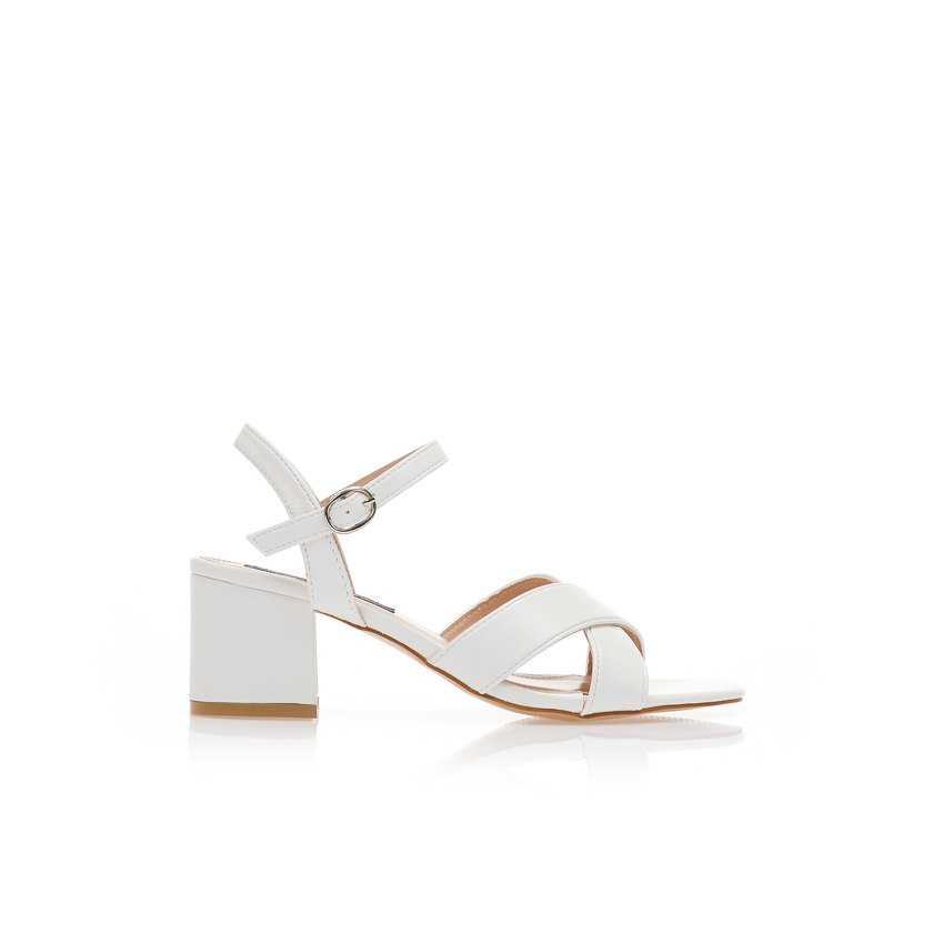 Πέδιλα λευκά δερματίνη με χιαστί φάσα ΛΕΥΚΟ