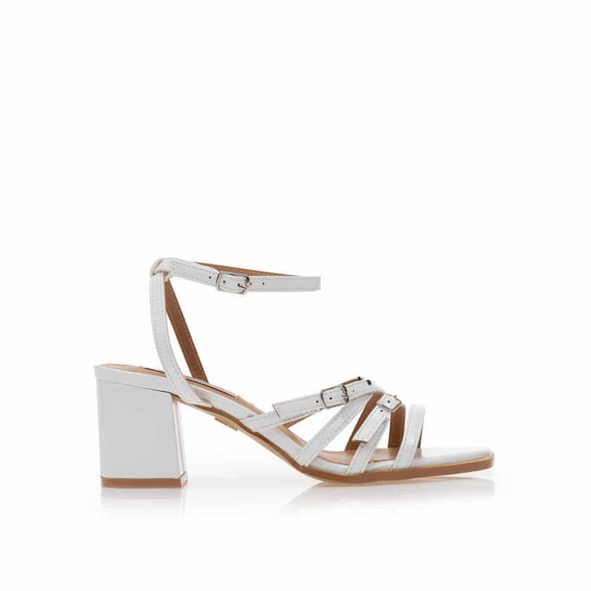 Πέδιλα TSOUKALAS λευκά λουστρίνι με πολλαπλά λουράκια ΛΕΥΚΟ