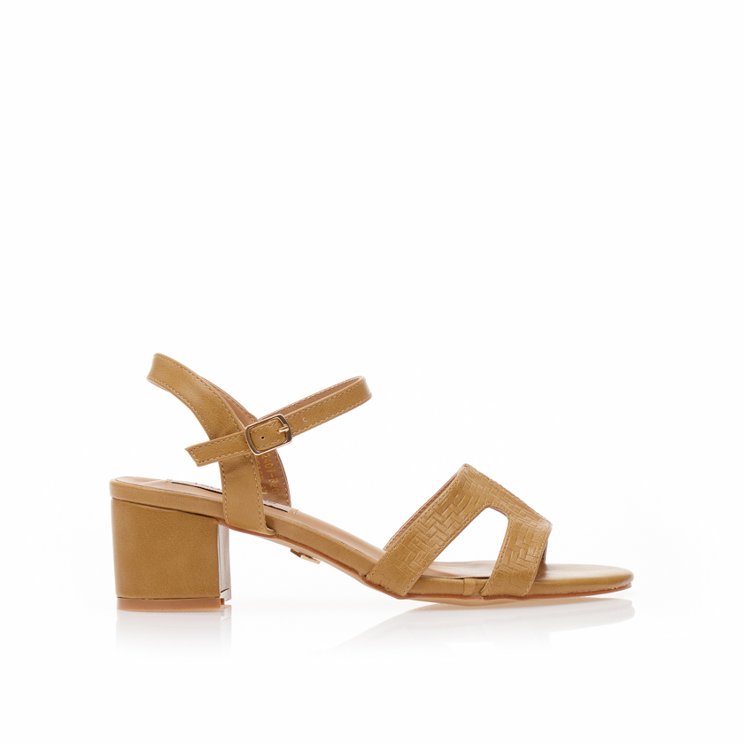 Πέδιλα TSOUKALAS μπεζ δερματίνη με ιδιαίτερη φάσα ΜΠΕΖ