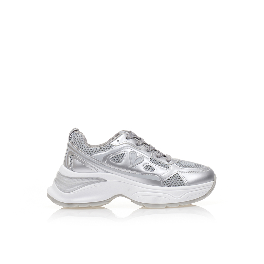 Tsoukalas Αθλητικά ασημί υφασμάτινα με δερματίνη λεπτομέρειες και σχέδιο ΑΣΗΜΙ