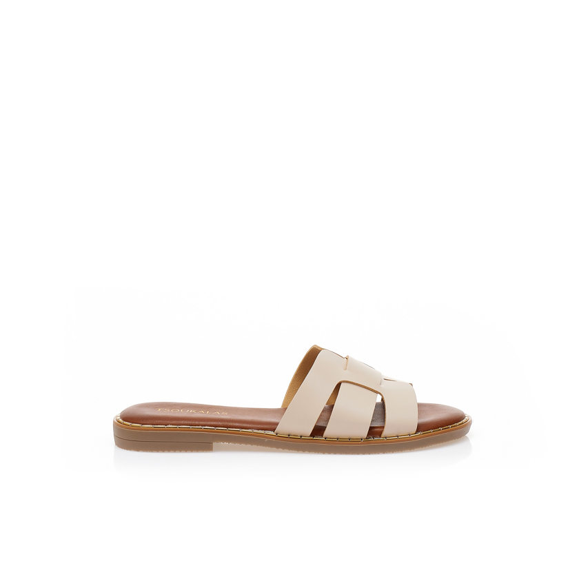 Σανδάλια TSOUKALAS μπεζ δερματίνη με ιδιαίτερο σχέδιο ΜΠΕΖ