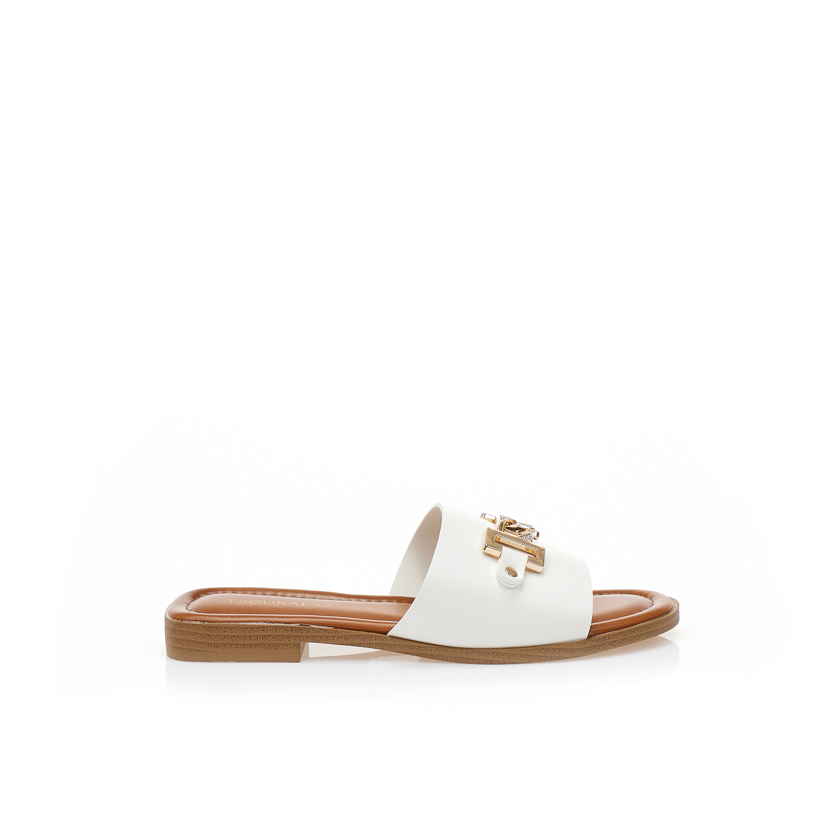 Σανδάλια TSOUKALAS λευκά δερματίνη με χρυσή αγκράφα και στρας ΛΕΥΚΟ