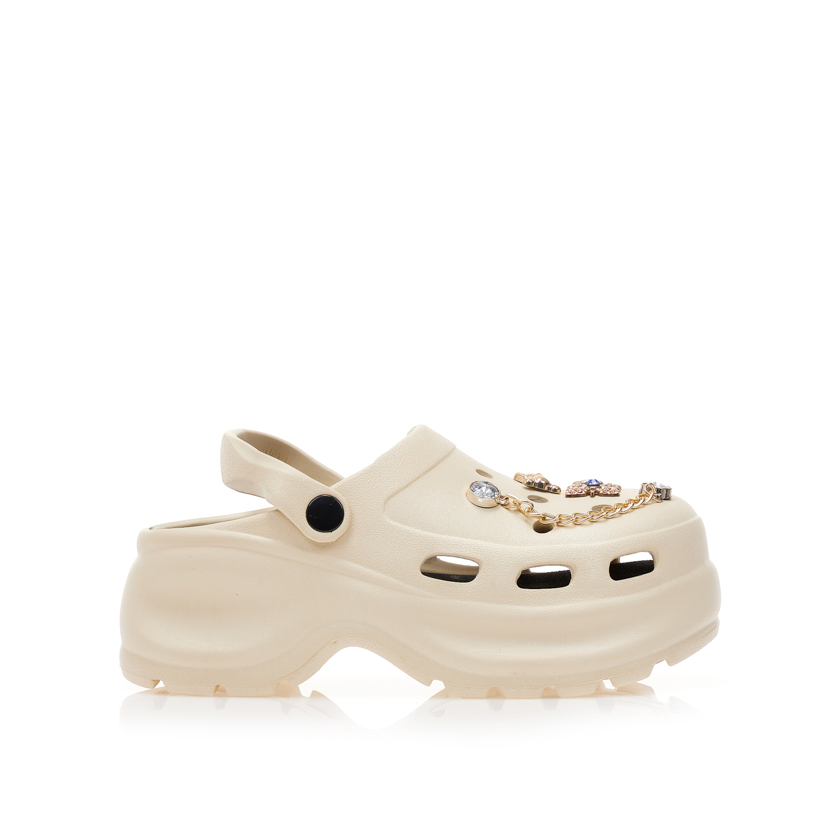 Παντόφλες σαμπό μπεζ λάστιχο με ιδιαίτερα διακοσμητικά ΜΠΕΖ