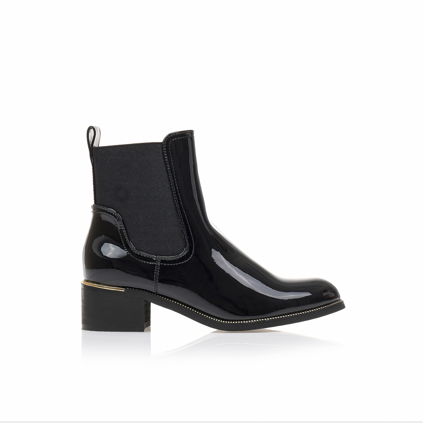 Tsoukalas Μποτάκια μαύρα λουστρίνι με χρυση λεπτομέρεια στο τακούνι ΜΑΥΡΟ