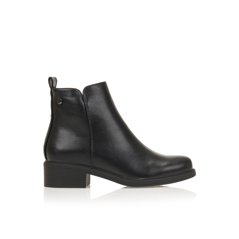 Μποτάκια μαύρα δερματίνη με διακοσμητικό κουμπί ΜΑΥΡΟ