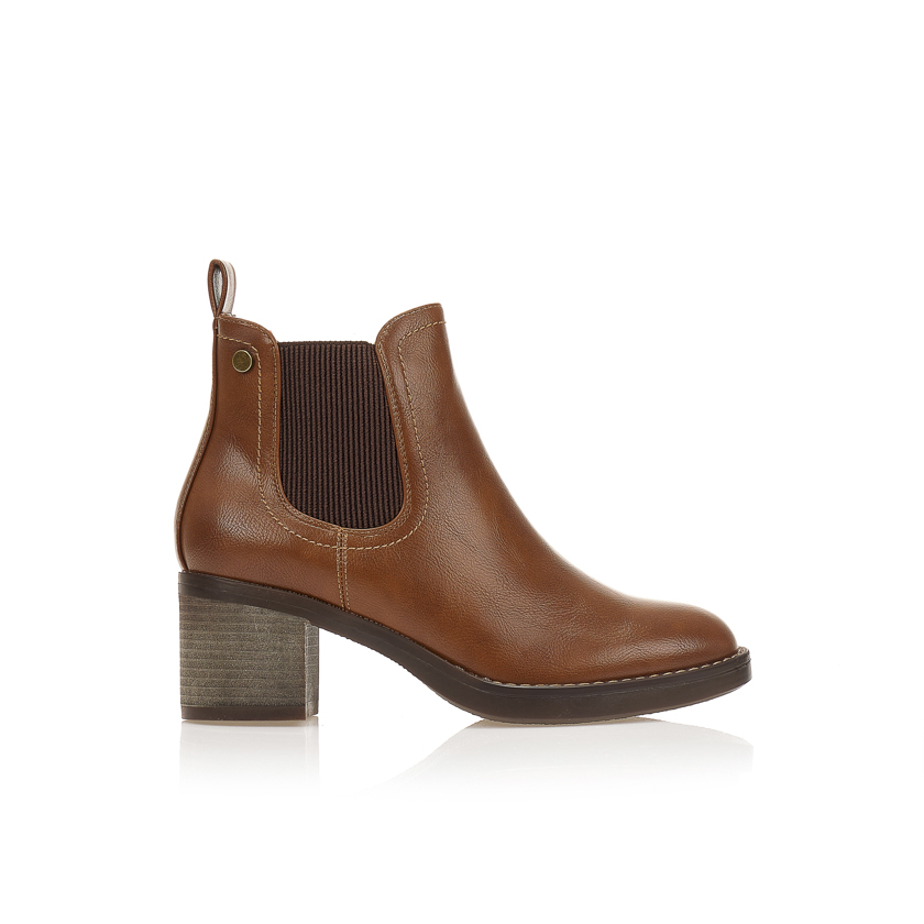 Μποτάκια κάμελ δερματίνη με χοντρό τακούνι και λάστιχο στο πλάι ΚΑΜΕΛ