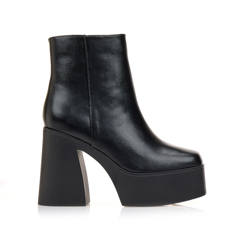 Μποτάκια μαύρα με φιάπα ΜΑΥΡΟ