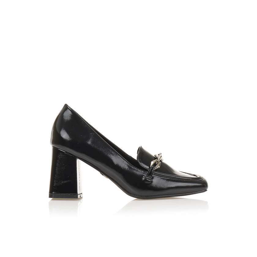 Γόβες loafers μαύρες λουστρίνι με αγκράφα ΜΑΥΡΟ