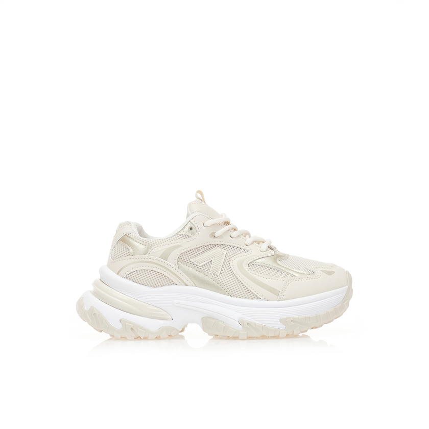 Αθλητικά μπεζ υφασμάτινα με λεπτομέρειες από δερματίνη ΜΠΕΖ