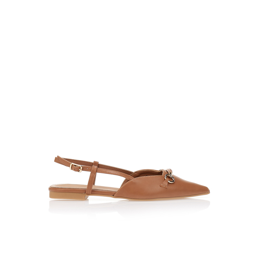 Γόβες δερματίνη με ιδαίτερη αγκράφα ΚΑΜΕΛ