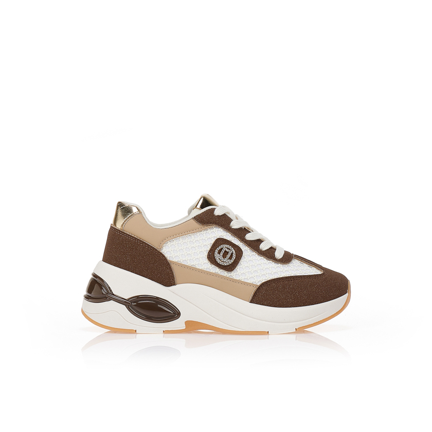 Αθλητικά με συνδυασμό χρωμάτων & υλικών ΚΑΦΕ