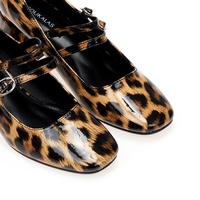Γόβες animal print λουστρίνι με ρυθμιζόμενα λουράκια