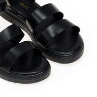 Flatforms μαύρα δερματίνη με λουράκι στον αστράγαλο