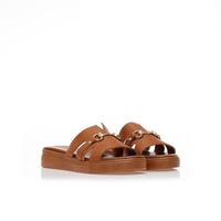 Flatforms κάμελ δερματίνη με χρυσή αγκράφα