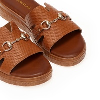 Flatforms κάμελ δερματίνη με χρυσή αγκράφα