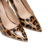 Γόβες animal print λουστρίνι μυτερές