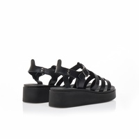 Flatforms μαύρα δερματίνη με πολλαπλά λουράκια
