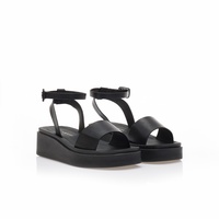 Flatforms μαύρα δερματίνη με λουράκι στον αστράγαλο