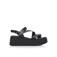 Flatforms μαύρα δερματίνη με πολλαπλά λουράκια και σχέδιο δαχτυλίδι