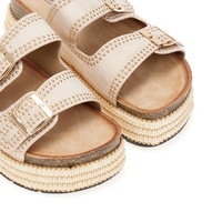 Flatforms μπεζ σουέτ με χρυσά τρουκς