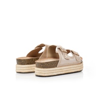 Flatforms μπεζ σουέτ με χρυσά τρουκς