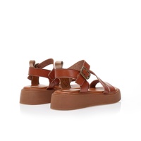 Flatforms κάμελ δερματίνη με λοξό λουράκι