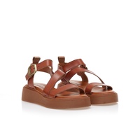 Flatforms κάμελ δερματίνη με λοξό λουράκι