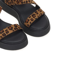 Flatforms animal print δερματίνη με λοξό λουράκι