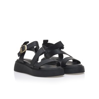 Flatforms μαύρα δερματίνη με λοξό λουράκι