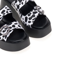 Flatforms animal print σουέτ με στρας