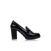 Γόβες loafers μαύρες λουστρίνι